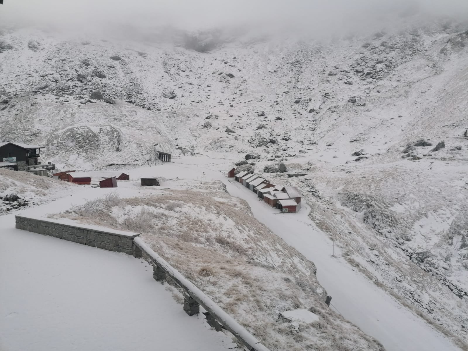 Salvamont Sibiu avertizează turiștii: Avem un nou strat de zăpadă, cu temperaturi scăzute și vânt la munte