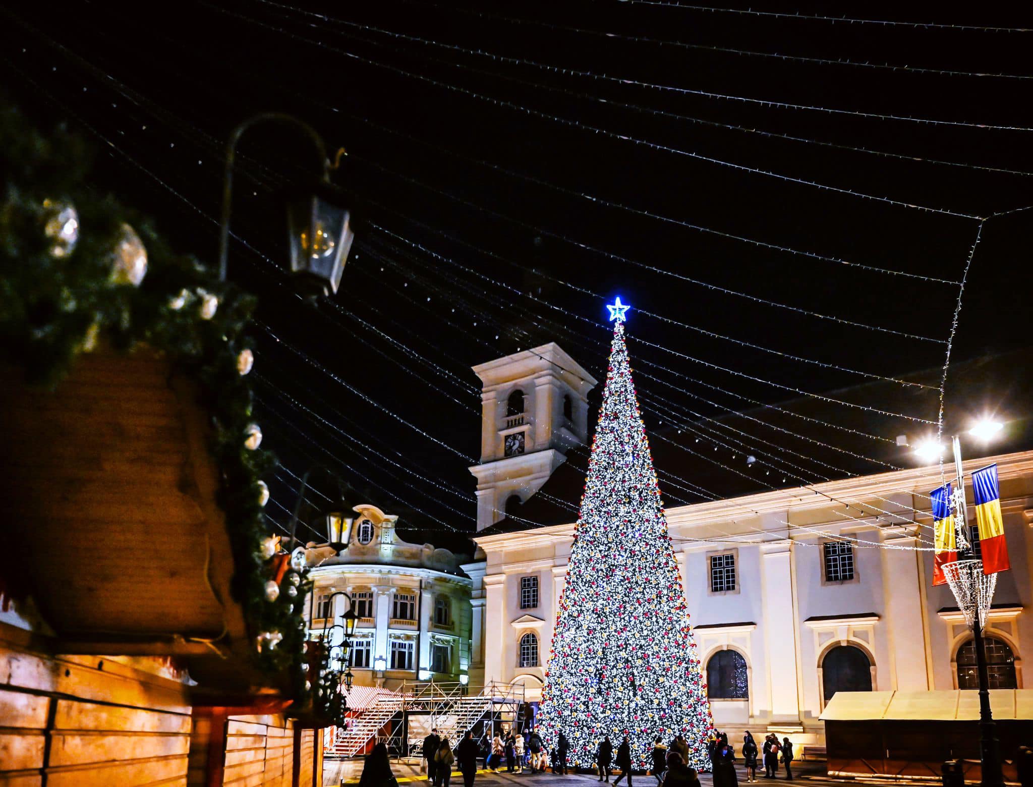 Târgul de Crăciun se deschide vineri, cu acces doar pentru cei vaccinați sau trecuți prin boală. Principalele atracții