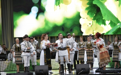 Mâine debutează ediţia cu numărul XXIII a Festivalului Național de Folclor „Ioan Macrea”