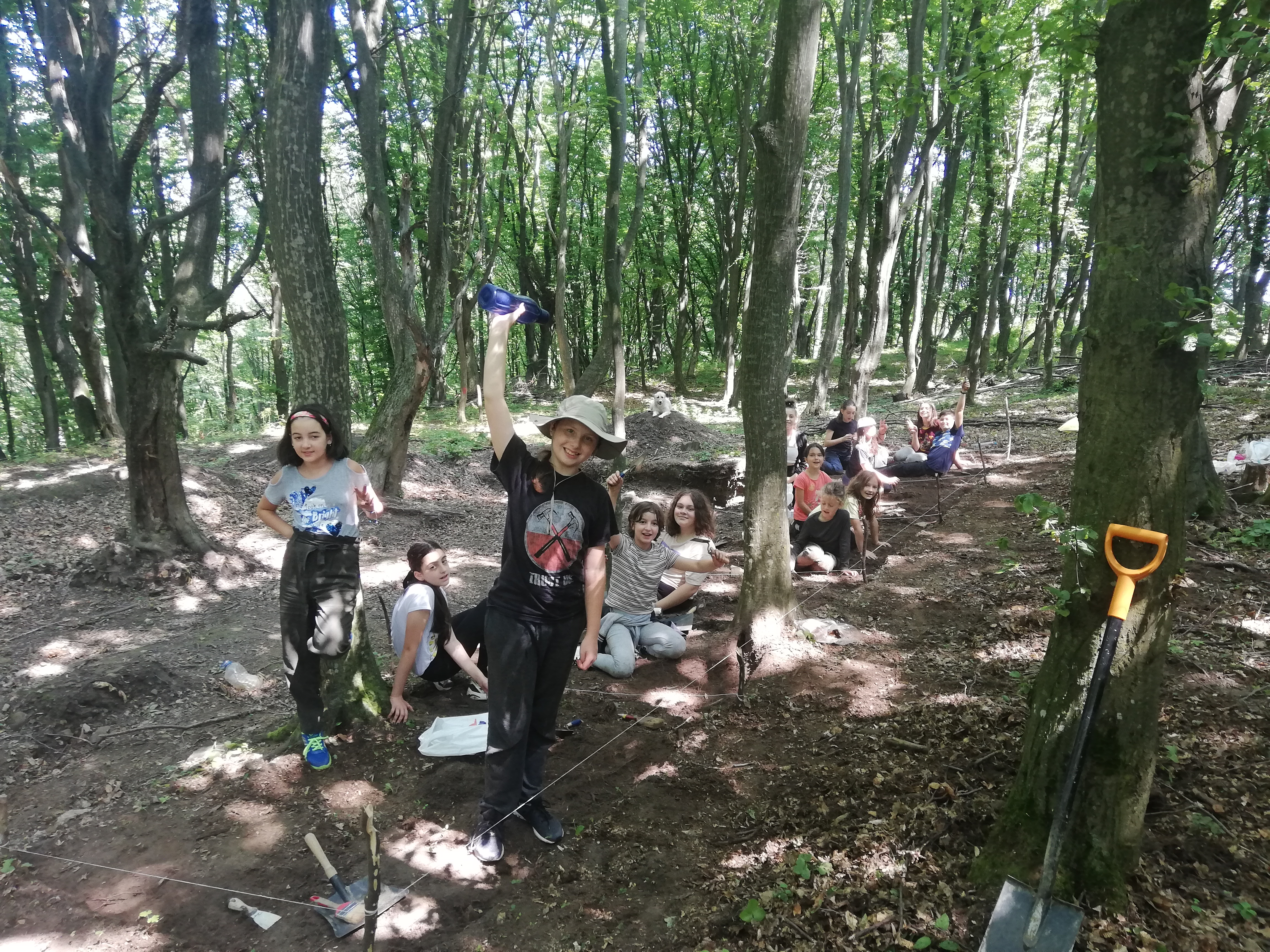 Traseu turistic nou în județ. Cetatea dacică de la Tilișca, atracția principală a drumeției