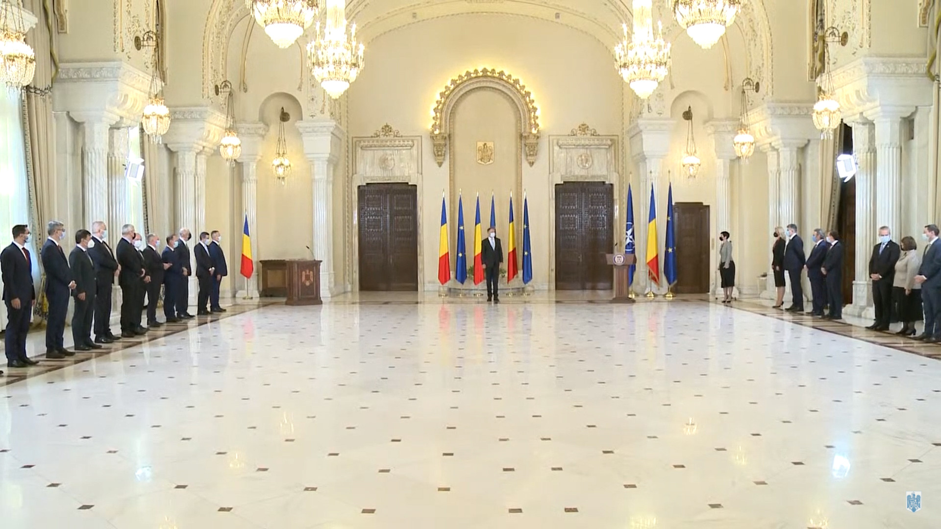 VIDEO Iohannis la învestirea Guvernului: A fost nevoie să se treacă peste multe orgolii pentru a ajunge aici