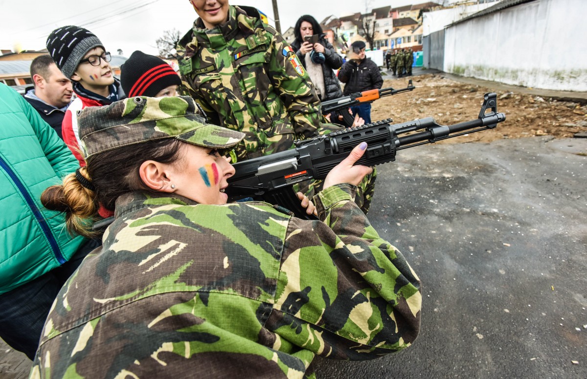 Peste 550 de militari, la parada de la Alba Iulia de 1 Decembrie. Va fi prezentată şi tehnică militară