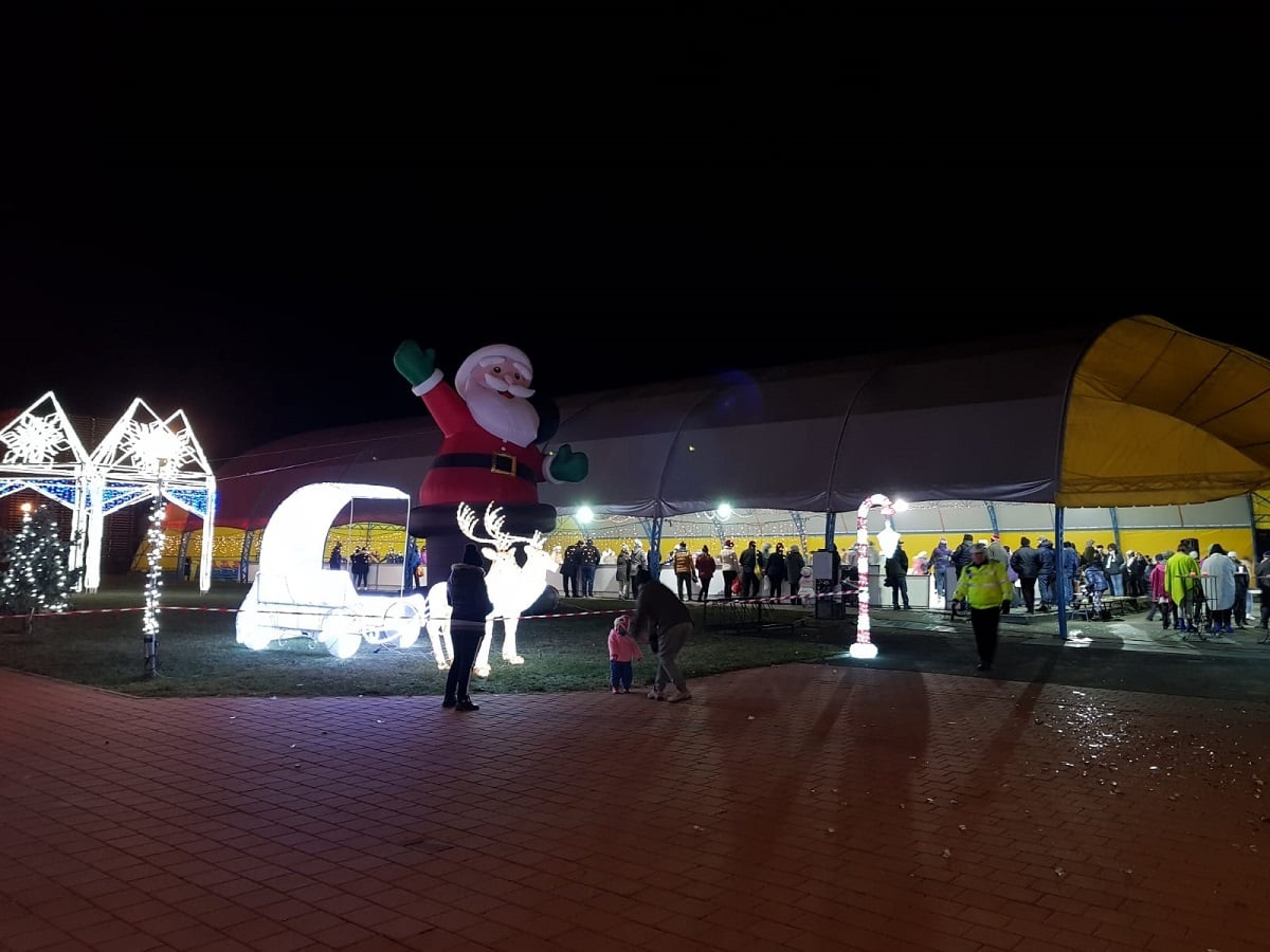 Se deschide patinoarul din Cisnădie. Accesul se va face cu certificatul verde