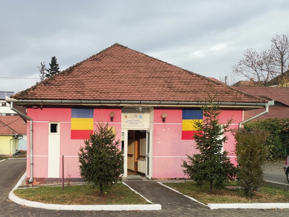Consiliul Județean Sibiu face demersuri să amenajeze mai multe căsuțe de tip familial pentru copiii aflați în centrele de plasament