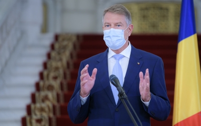 Klaus Iohannis decorează, de 1 Decembrie, cadre medicale, membri ai corpului didactic şi reprezentanţi ai societăţii civile