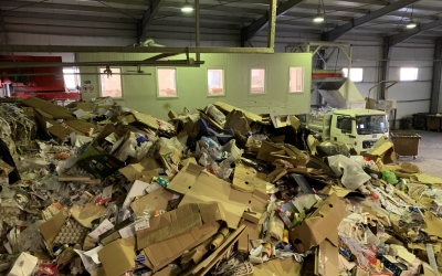 Ce se întâmplă cu deșeurile reciclabile pe care le sortați acasă?