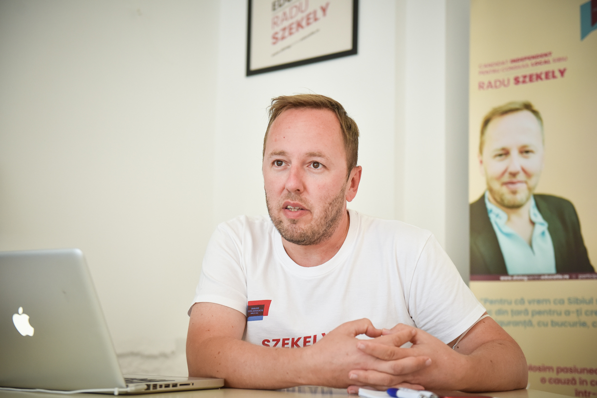 Radu Szekely, consilierul ministrului Educației: ”Poate măsura justă ar fi fost (...) să fie suspendați toți profesorii nevaccinați”