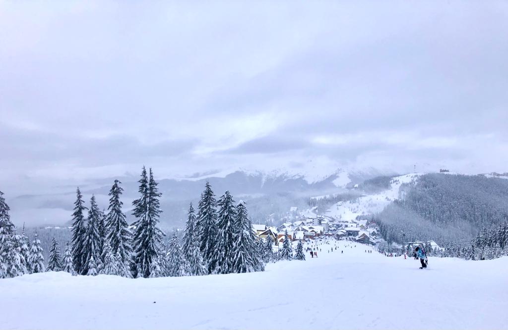 Deschiderea sezonului de schi în Straja, programată pentru 1 Decembrie, a fost amânată din cauza vremii