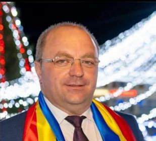 Mesajul primarului comunei Sadu cu ocazia Zilei Naționale a României