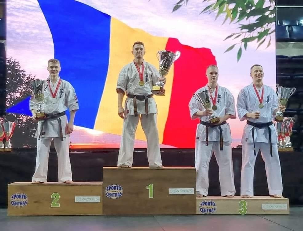 Cristian Bolduț a câștigat Cupa Europei la Karate Kyokushin. Sportivul este legitimat la CS Rokan Sibiu