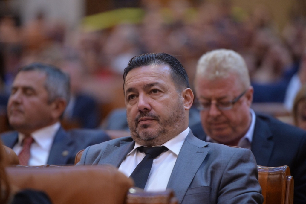 Cătălin Rădulescu, deputatul „mitralieră”, trimis în judecată de DNA. Este acuzat că ar fi obținut ilegal titlul de revoluționar