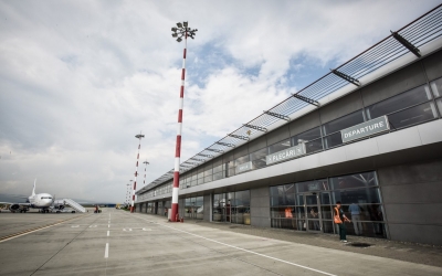Proiect: județul Sibiul va garanta un împrumut de 33 de milioane de lei pentru modernizarea aeroportului