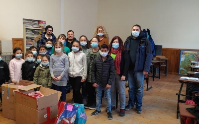 O asociație din Sibiu, Moș Crăciun pentru 500 de copii din județ
