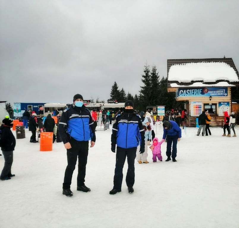 Un  sibian a fost prins beat la volan, în Păltiniș, în ziua de Crăciun. Jandarmii au chemat poliția
