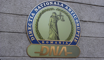 Fostul ministru Nicolae Bănicioiu, trimis în judecată pentru luare de mită şi trafic de influenţă