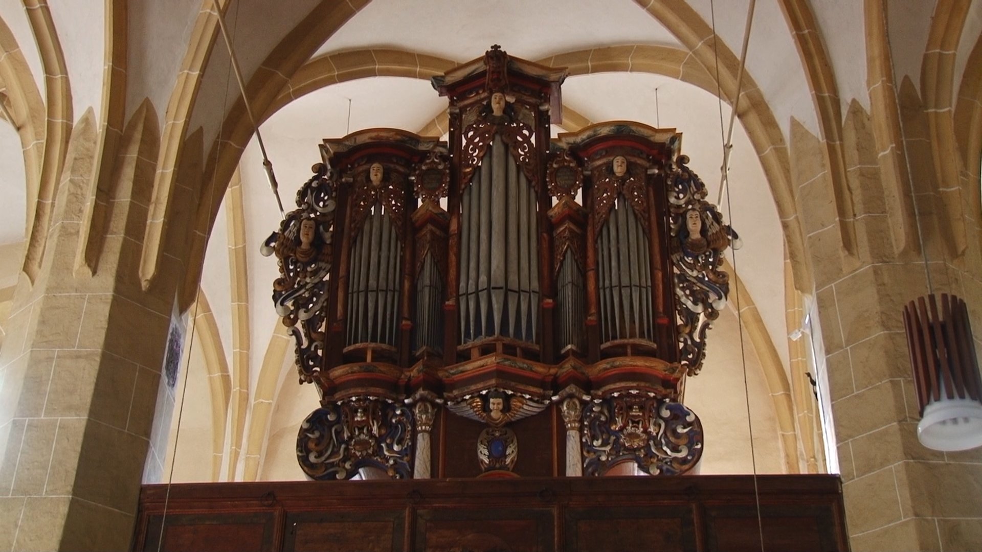 Biserica Evanghelică strânge bani pentru recondiționarea uneia din cele mai vechi orgi din România