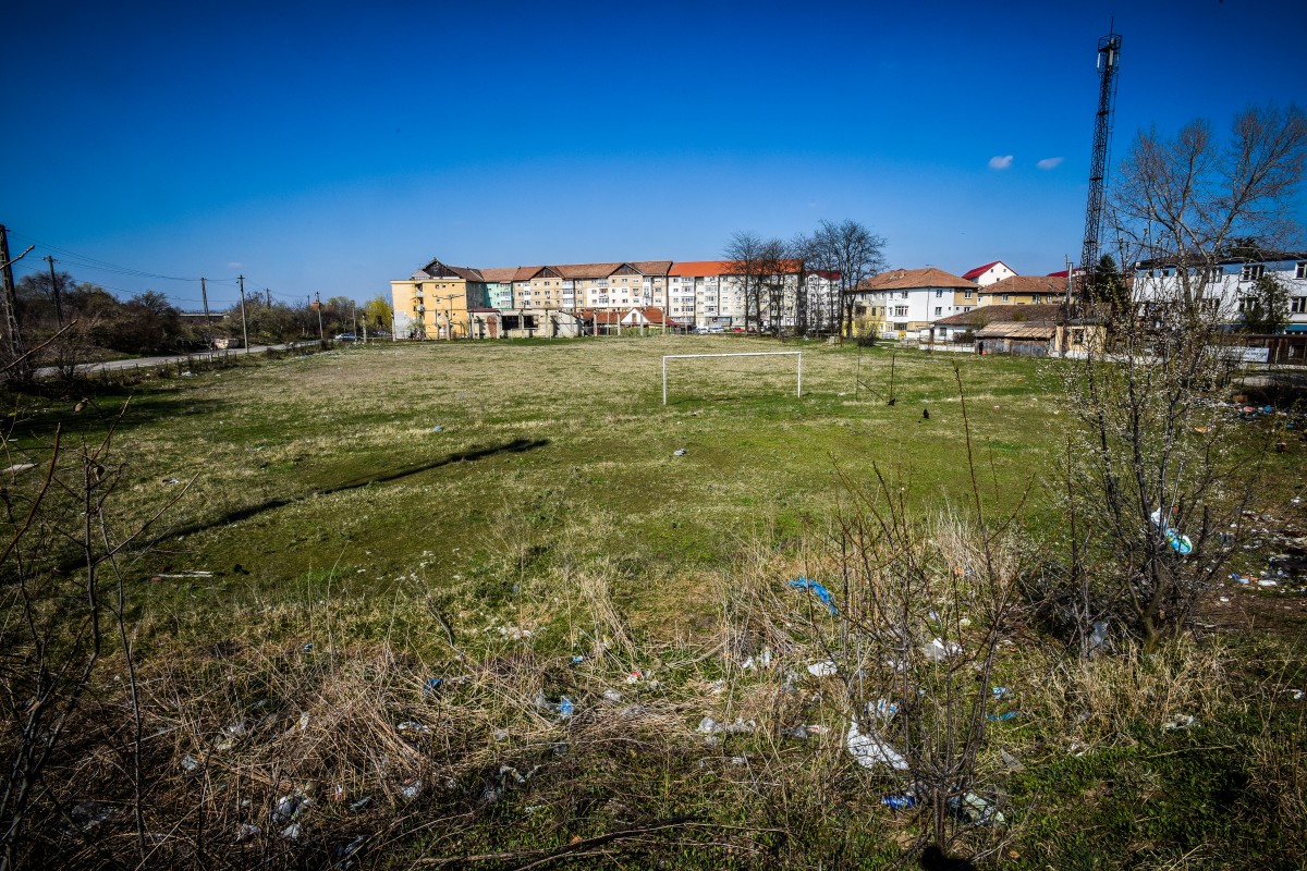 Starea materială a sportului sibian este submediocră. Puținul pe care îl avem nu îndeplinește nici standardele minime