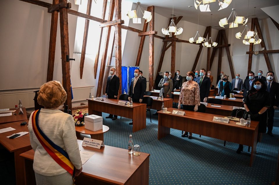 Primele reacții din Consiliul local pe tema taxei de salubrizare: USR PLUS cere amânare, PSD anunță vot împotrivă
