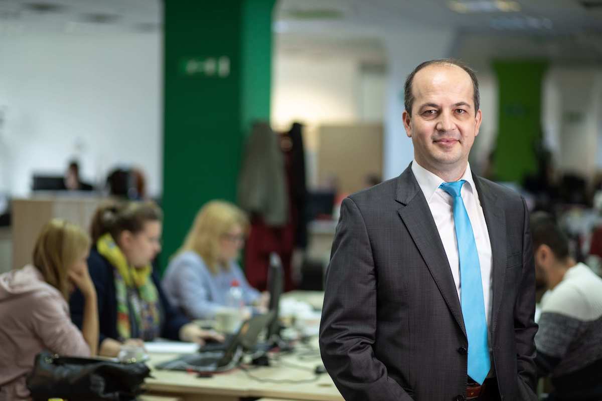 Analiză - Efectele pandemiei – 5 din 10 femei lucrează mai puțin de 8 ore pe zi, pentru a putea avea grijă de copii și casă