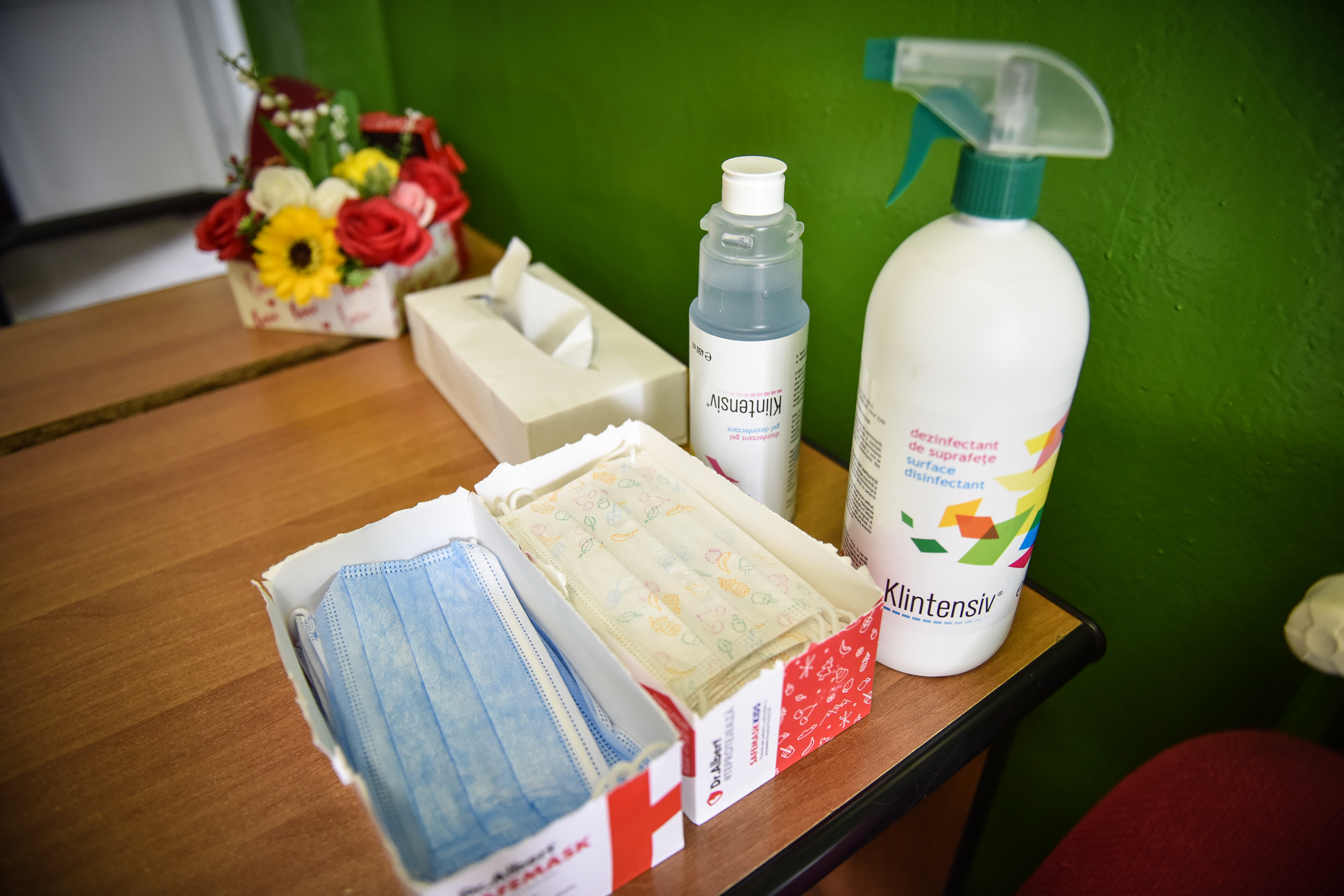 Alți 170 de elevi trec în online din cauza COVID-19