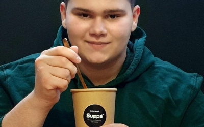 Un elev sibian este food blogger, la 18 ani. „De mic stăteam pe lângă bunica, în bucătărie”