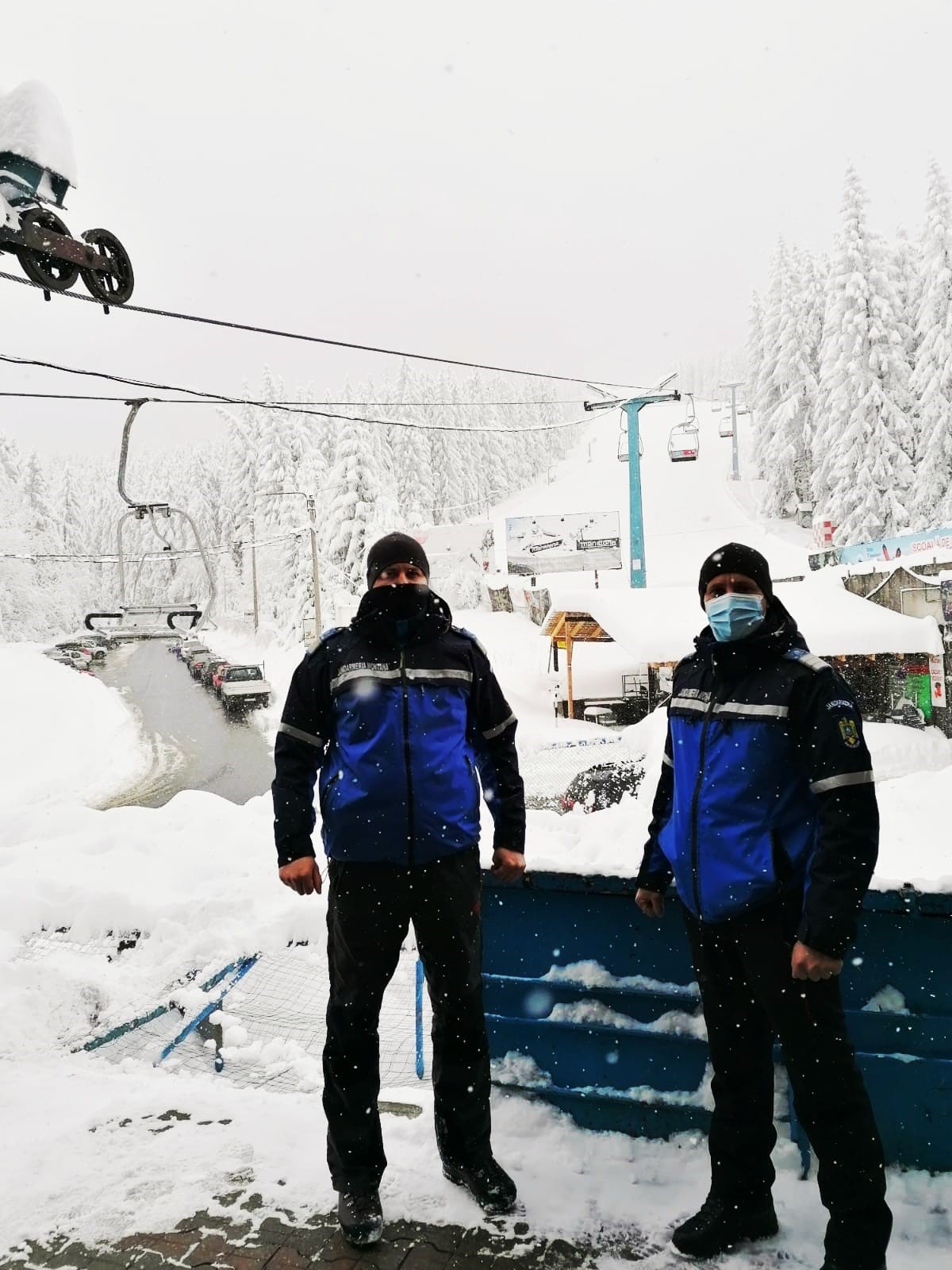 Jandarmii montani recomandă precauție și respectarea măsurilor de prevenție în contextul pandemiei