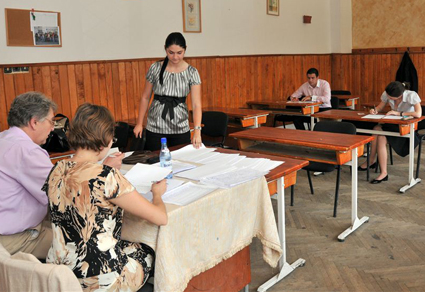 Luni începe simularea pentru BAC. Nu toți elevii din Sibiu vor putea participa