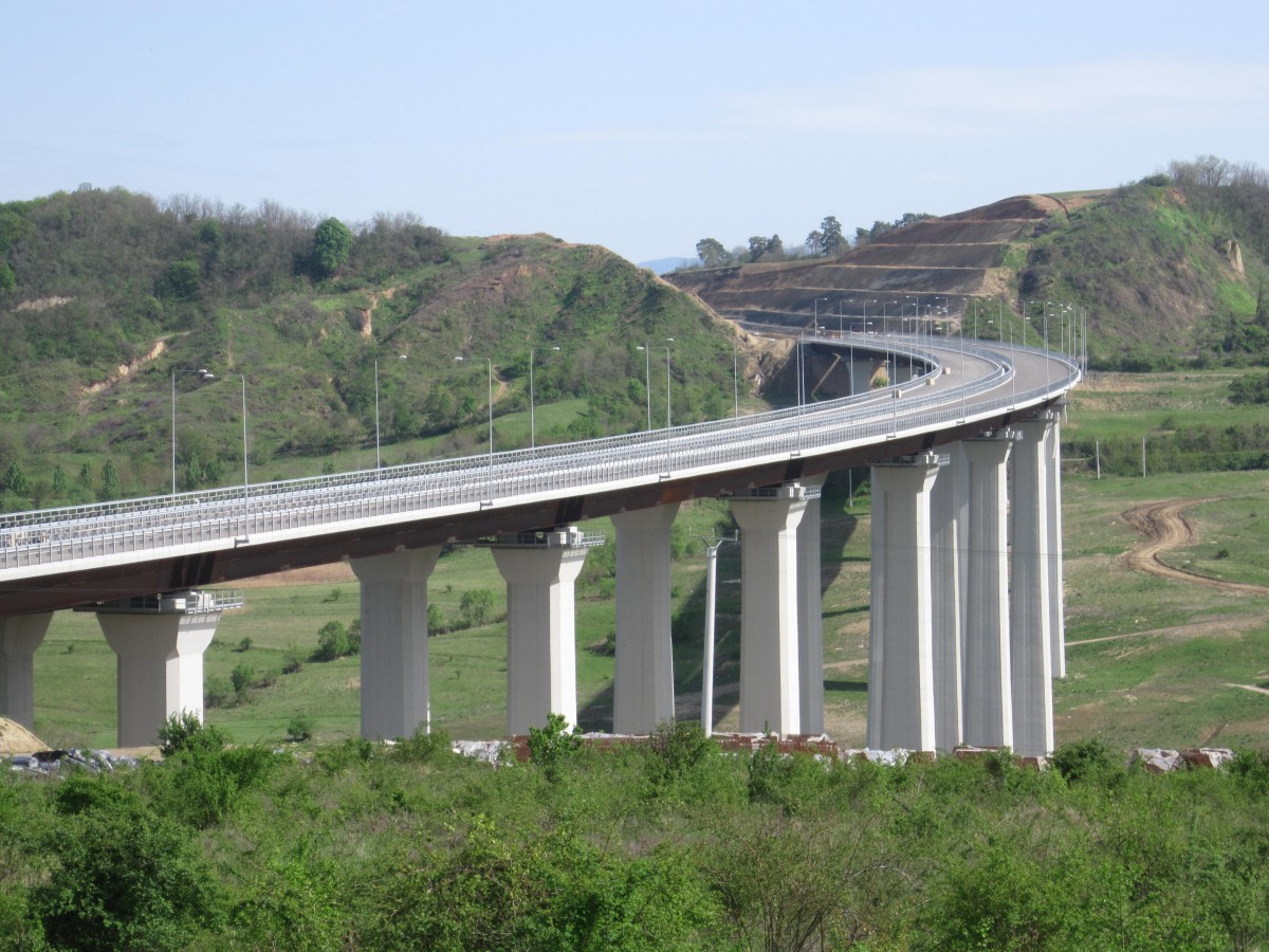 Încep notele de plată ale autostrăzii: 2,4 milioane de lei pentru acoperirea rosturilor viaductului folosit șase ani