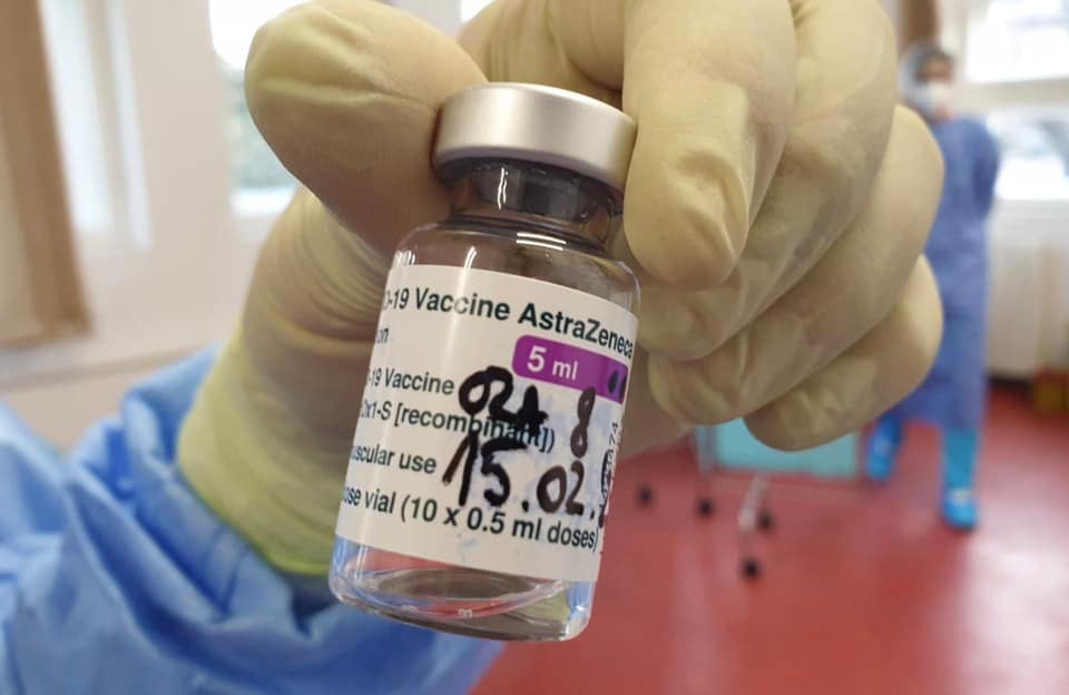 Dr Gheorghiţă: Luni se va decide în privinţa ridicării limitei de vârstă pentru vaccinarea cu serul AstraZeneca