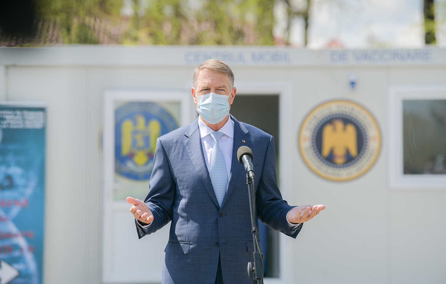 Iohannis: În noaptea de Înviere restricţiile de circulaţie se ridică. Nu ne amestecăm în felul în care vor fi organizate slujbele