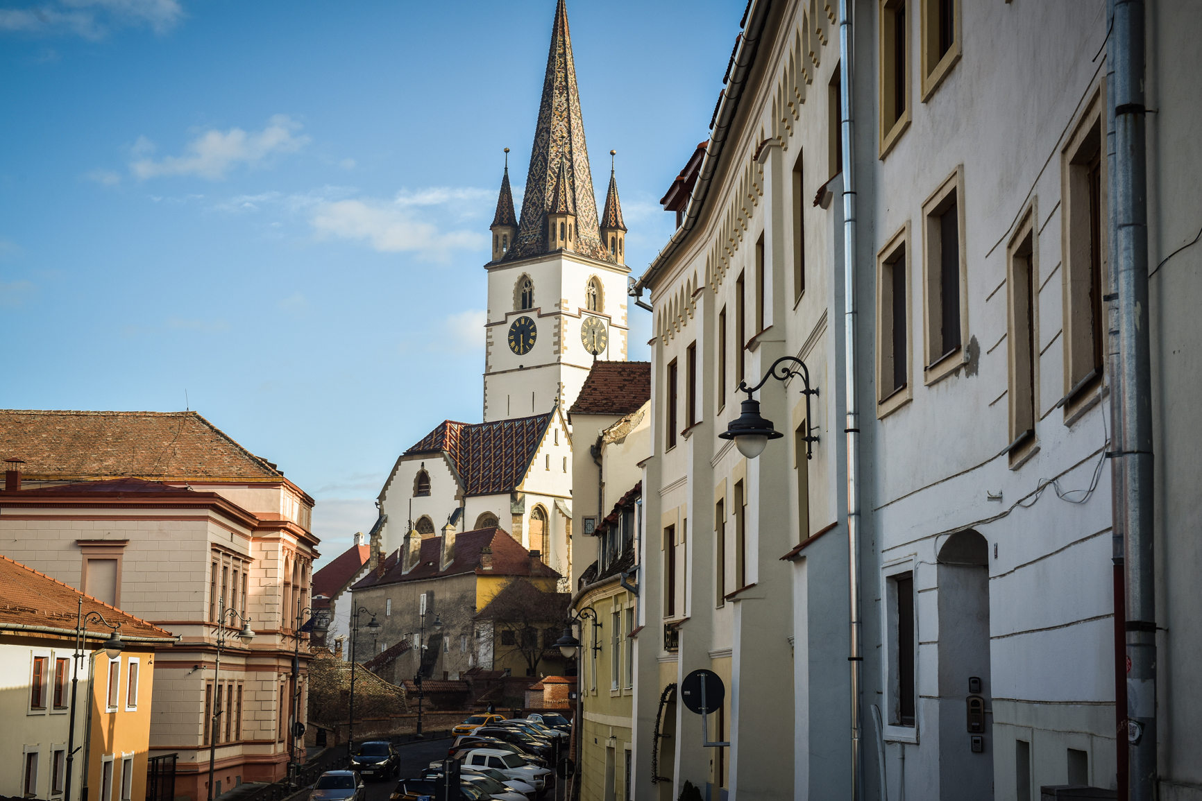 Mai multe străzi din Sibiu vor fi închise pentru desfășurarea slujbelor de Paște