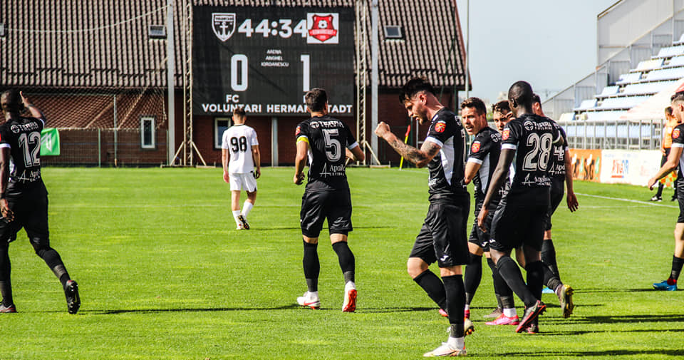 FC Hermannstadt avans în fața lui Dinamo pentru două ore, după victoria din prima zi de Paști