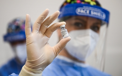Peste 50% dintre dascălii sibieni s-au vaccinat