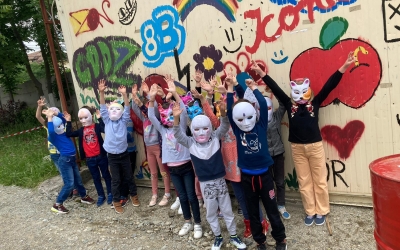 Foto/Video: Bucurie și culoare de 1 iunie. Școlile au pregătit surprize pentru copiii lor