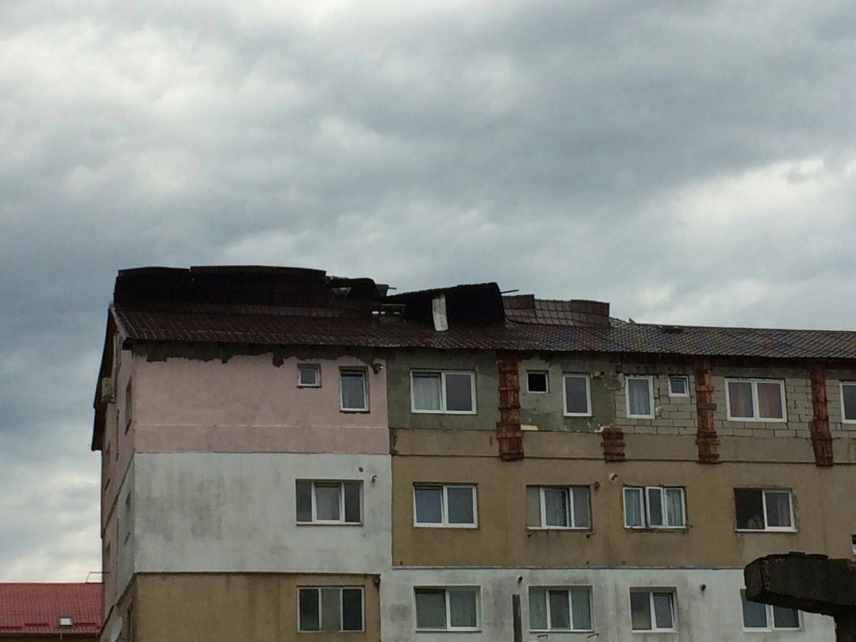 Cod galben de ploi torențiale, vijelii și grindină în tot județul