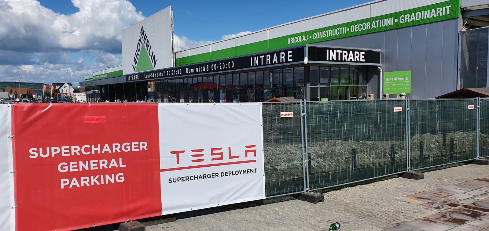 120 de km, în cinci minute. Tesla a început lucrările la prima stație supercharger din Sibiu