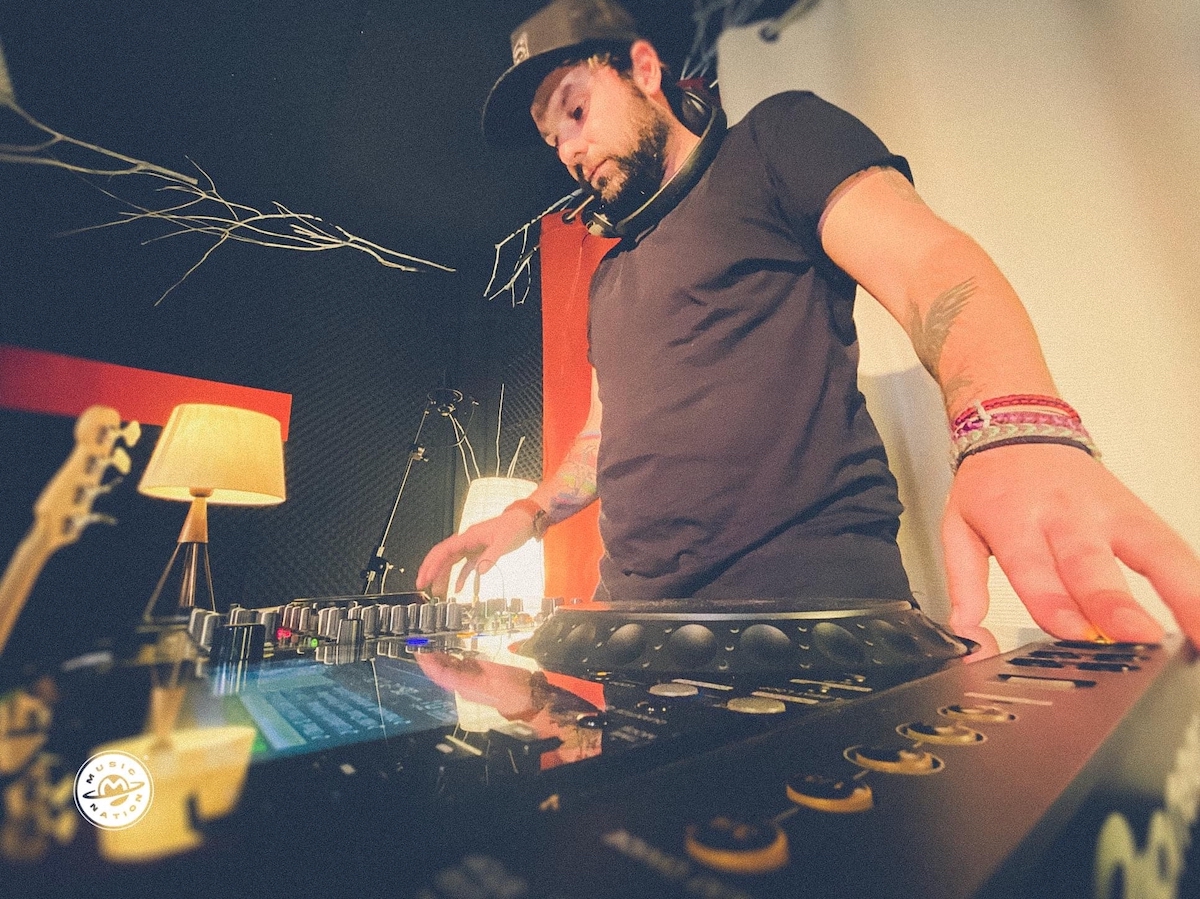 FunkyDrop aka sibianul Mihai Drăghici: „E greu să motivezi oamenii din Sibiu să participe la un eveniment și să plătească o taxă de intrare”