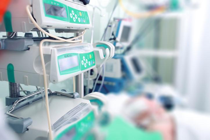 Un singur pacient COVID a murit în România, în ultimele 24 de ore