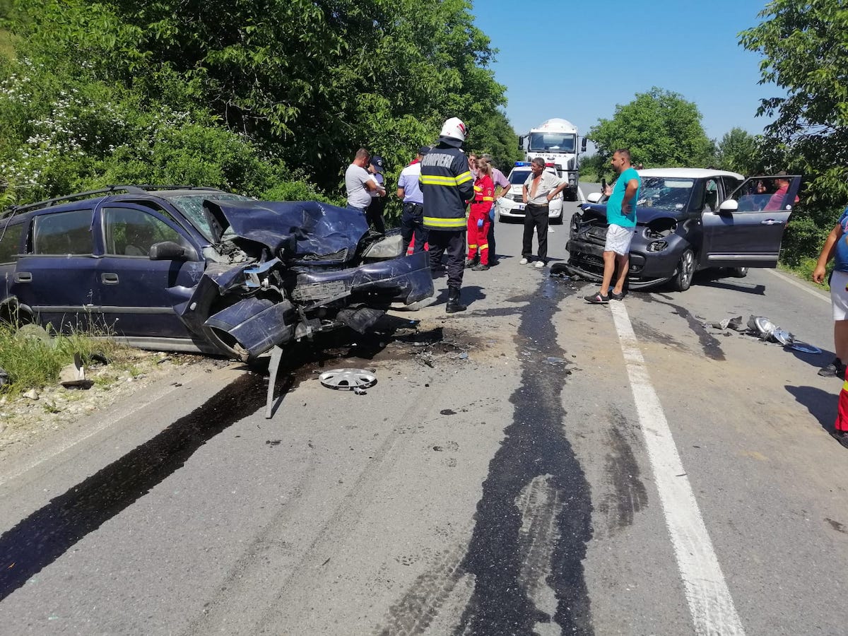 Bărbat rănit într-un accident, la Hosman. Un șofer a intrat pe contrasens
