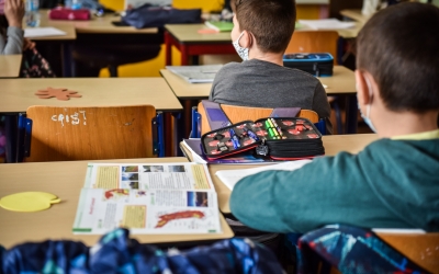 Este oficial. Elevii au șansa de a-și evalua profesorii prin „Fișa de feedback”