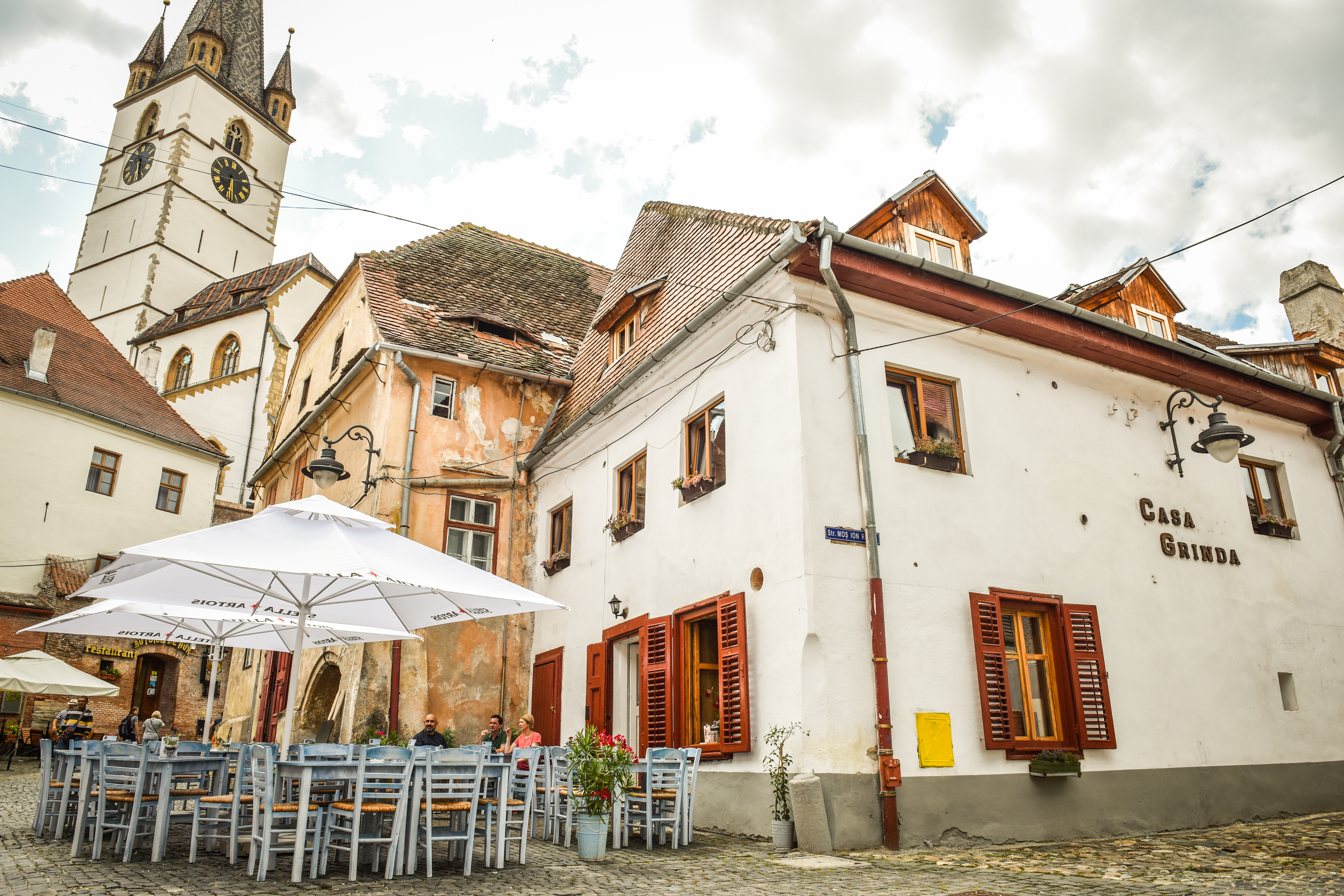 Centrul Sibiului, animat de un nou local. Casa Grinda este restaurantul deschis de un sibian întors din străinătate după aproape 20 de ani