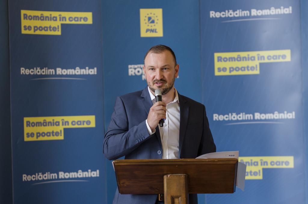 Adrian Bibu a fost ales președinte al PNL Sibiu