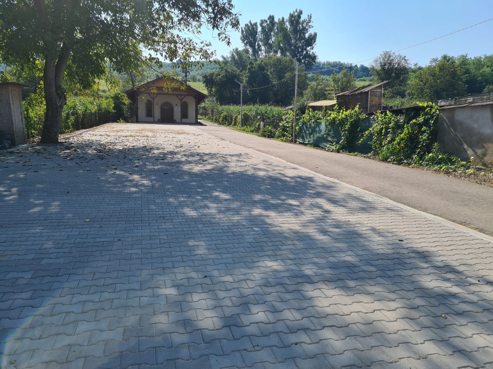 Străzi asfaltate, teren de sport, locuri de joacă şi cămin renovat în localitatea Şoala, pe lista de investiţii a Primăriei comunei Axente Sever