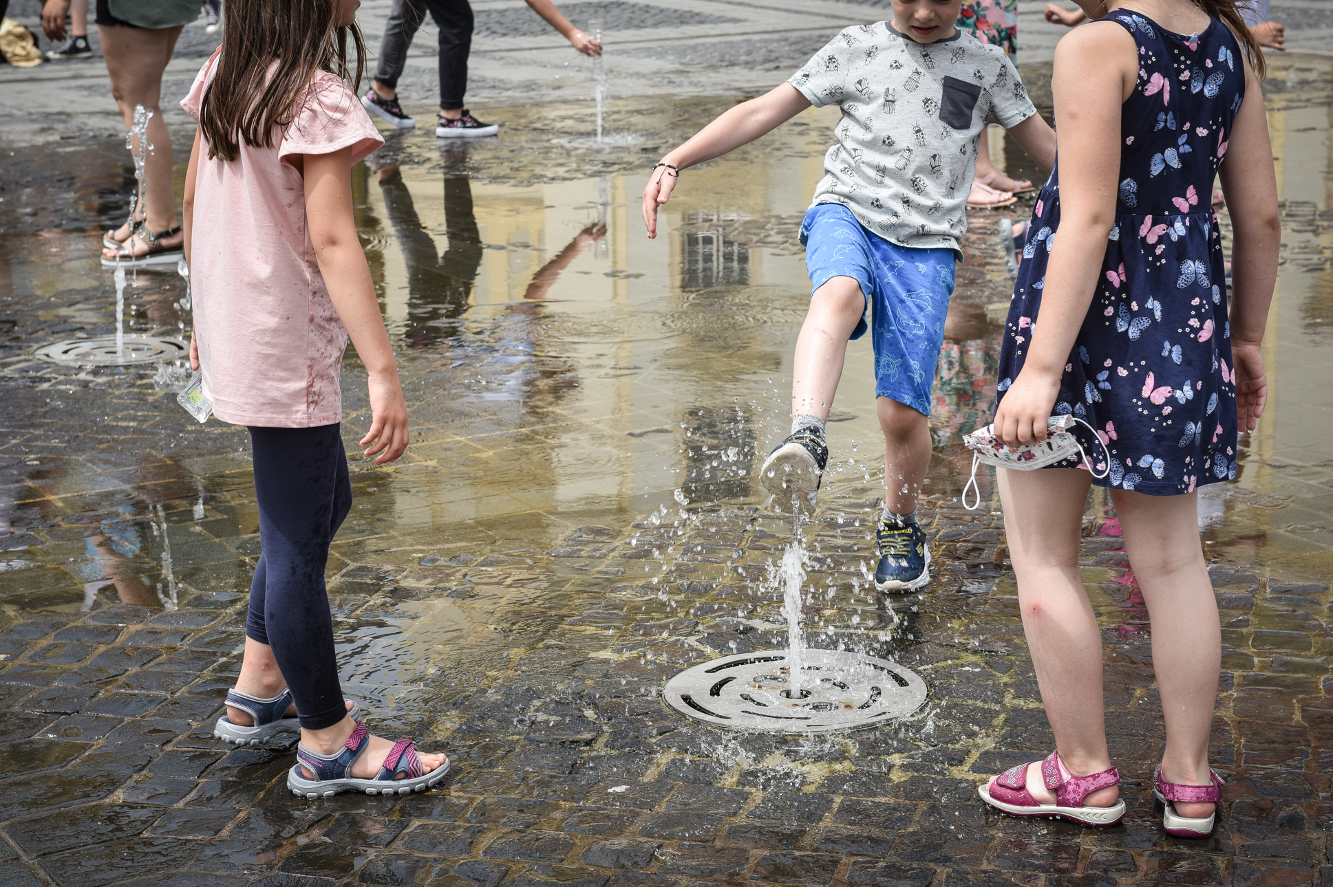 Cod galben de caniculă pentru luni și marți. Maxime de până la 38 de grade