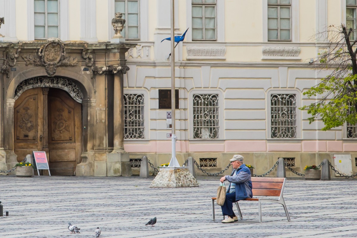 Val de procese și executări împotriva pensionarilor. ”Unii chiar au exagerat și au abuzat de bunătatea noastră”