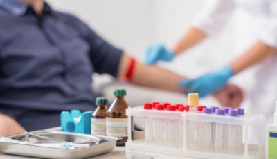 UTIL - Cum pot cei peste 40 de ani sa facă analize gratuite, chiar dacă clinicile nu mai au fonduri