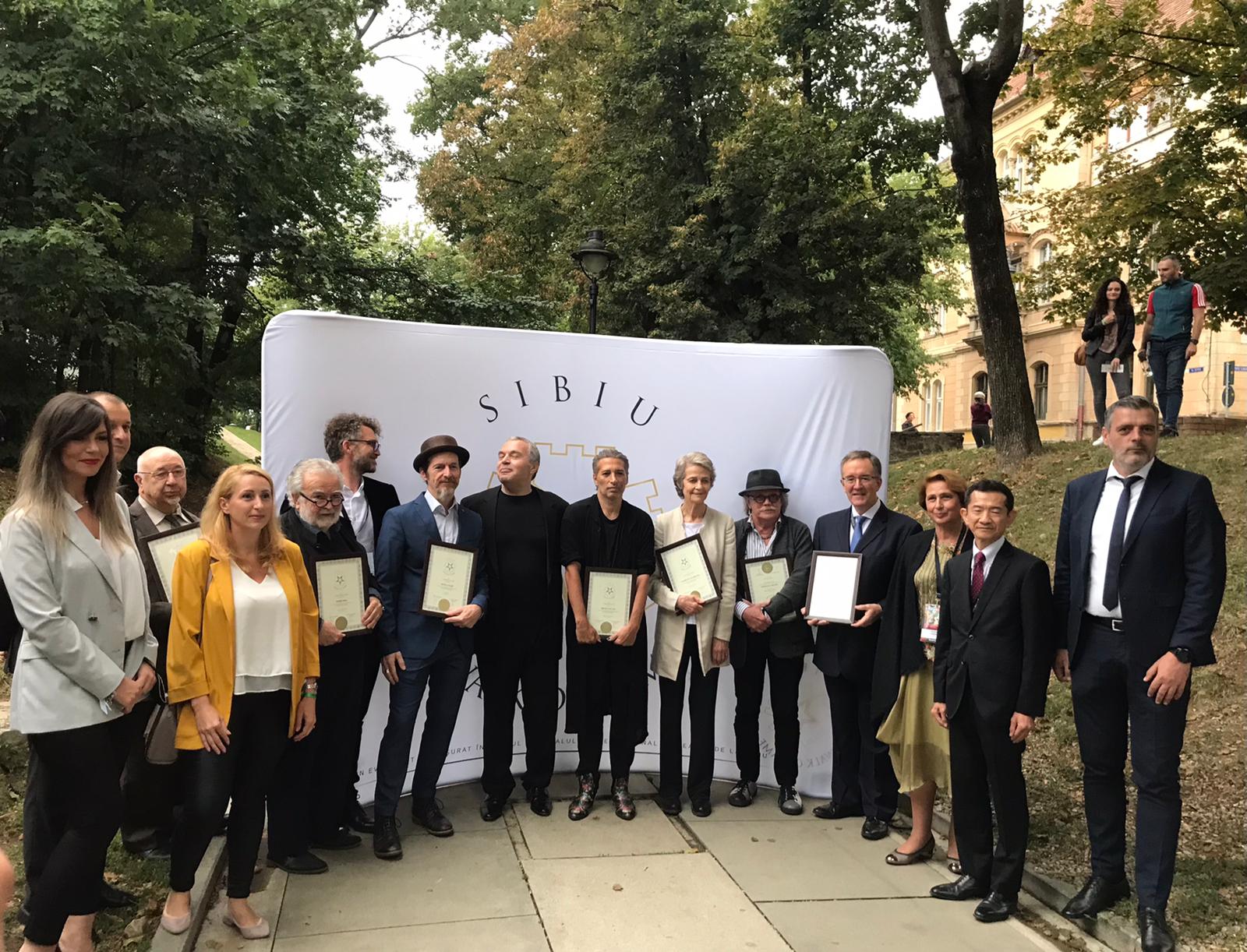 FOTO –  Șapte noi stele pe Aleea Celebrităților, la Festivalul Internațional de Teatru Sibiu