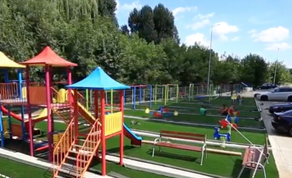 Locuri de joacă construite în Șelimbăr pe terenurile cedate de dezvoltatorii imobiliari