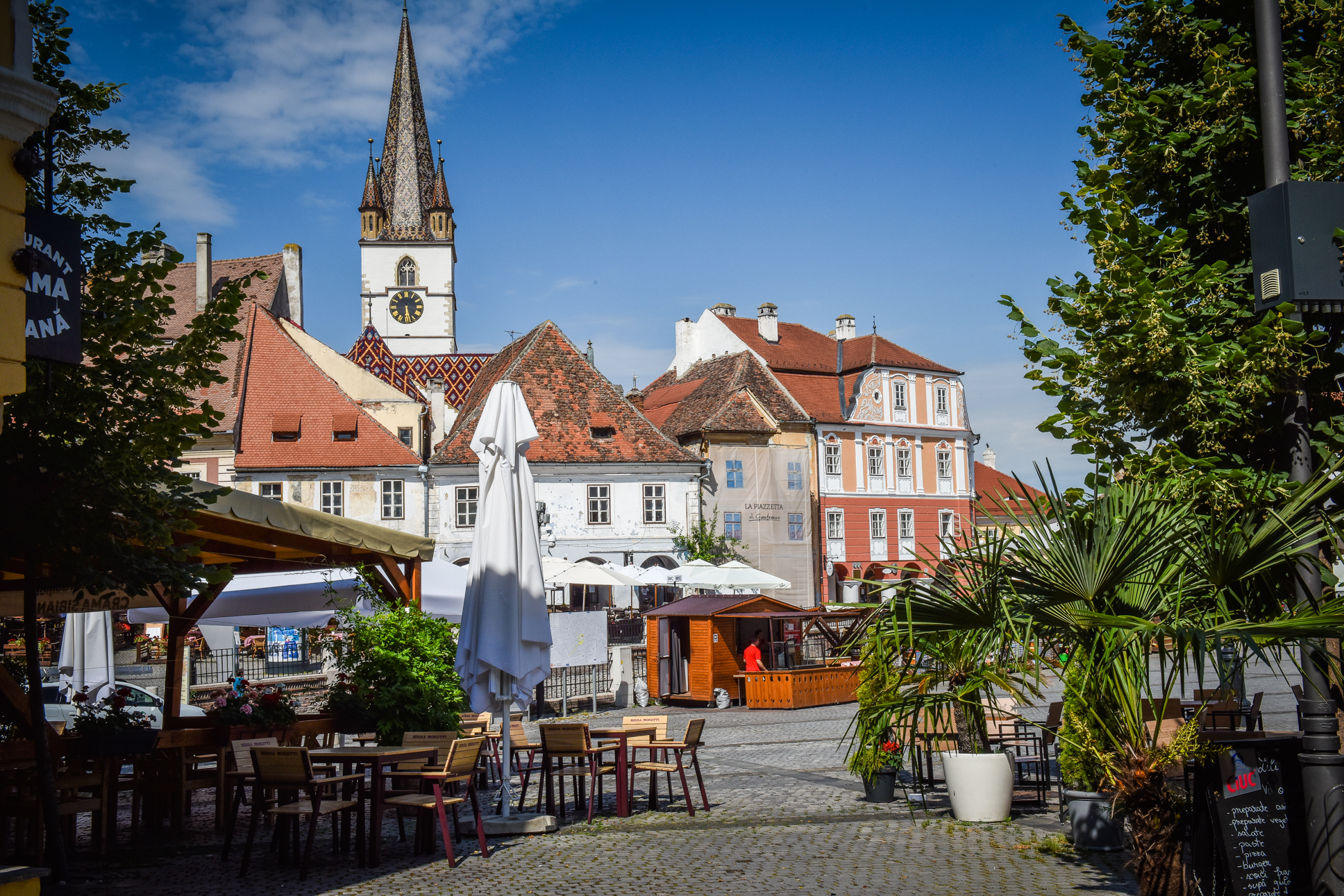 Ce facem în weekend? Ascultăm muzică retro și vedem cele mai noi filme la TIFF