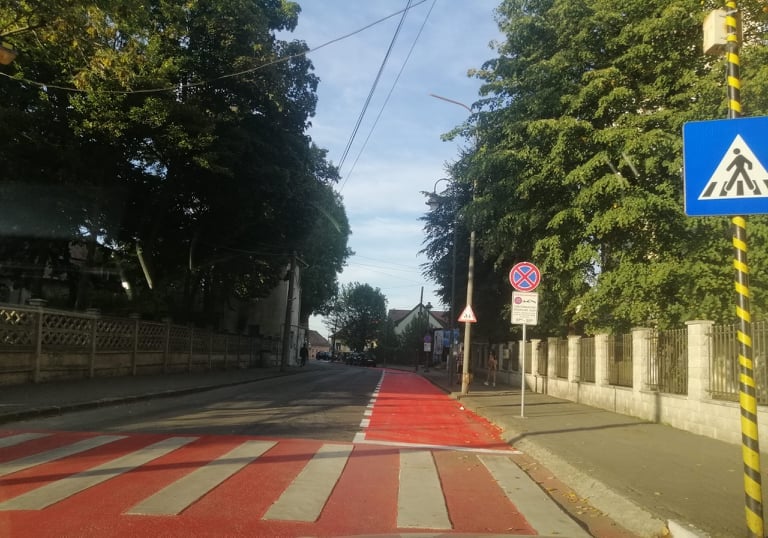 Benzi speciale pentru cei care își lasă copiii la școală. Deocamdată, la trei unități de învățământ